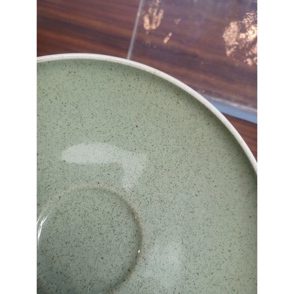 Vintage Harkerware Green 2 Pc Saucers Russel Wright Signed - Picture 5 of 13